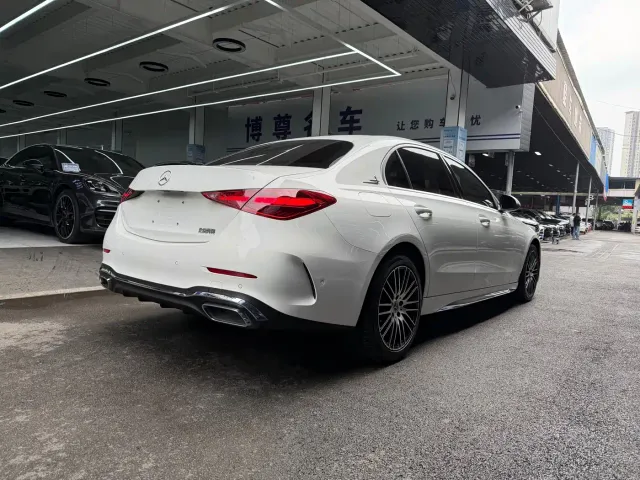 Mercedes-Benz C-Class — Фото автомобиля 19