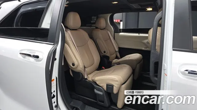 Toyota Sienna 4th Gen — Фото автомобиля 12