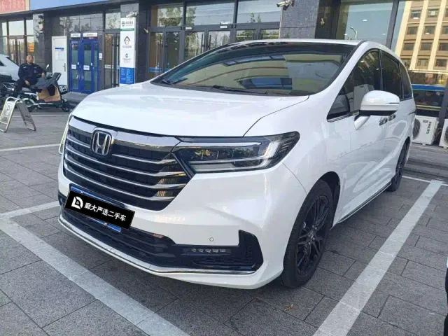 Фотография автомобиля — Honda Odyssey