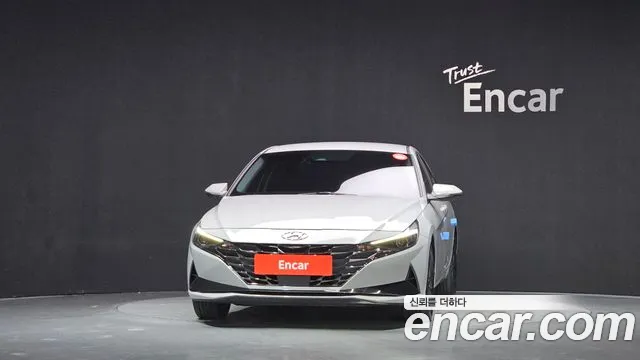 Hyundai Avante CN7 — Фото автомобиля 3