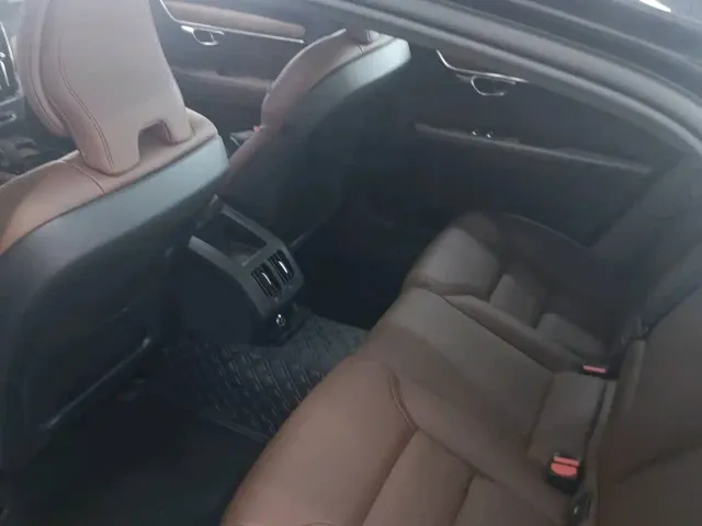 Volvo S90 — Фото автомобиля 5