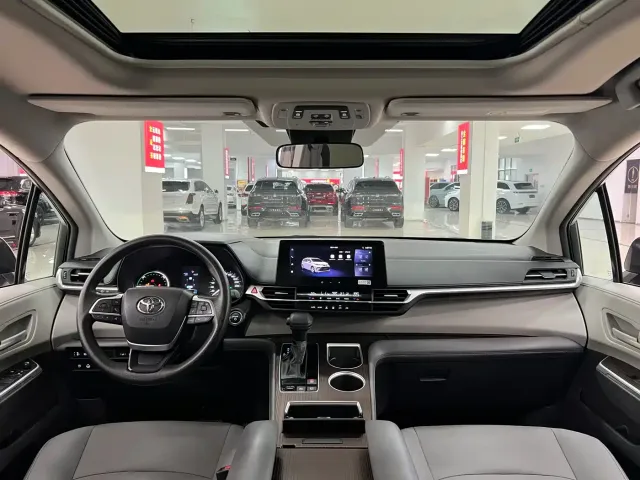 Toyota Granvia — Фото автомобиля 5