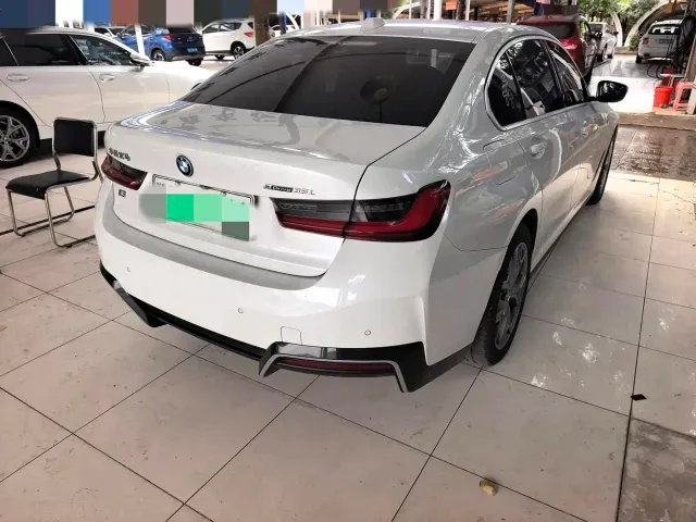 BMW i3 — Фото автомобиля 17
