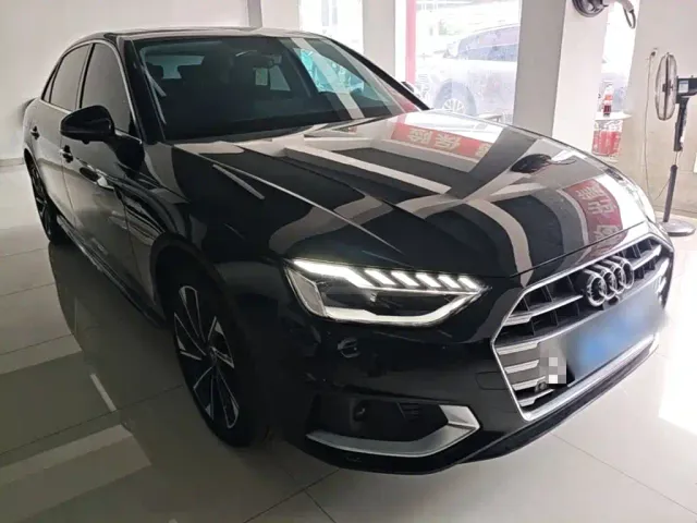 Audi A4L — Фото автомобиля 21