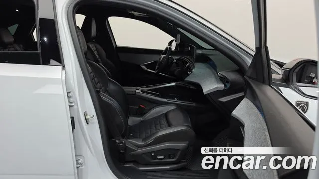 Peugeot 3008 2nd Gen — Фото автомобиля 16