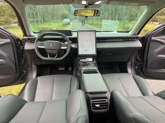 Changan Eado — Фото автомобиля 8