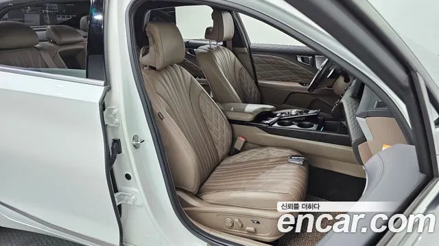 Kia K8 K8 Hybrid — Фото автомобиля 16