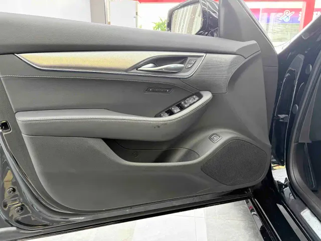 Cadillac CT5 — Фото автомобиля 6