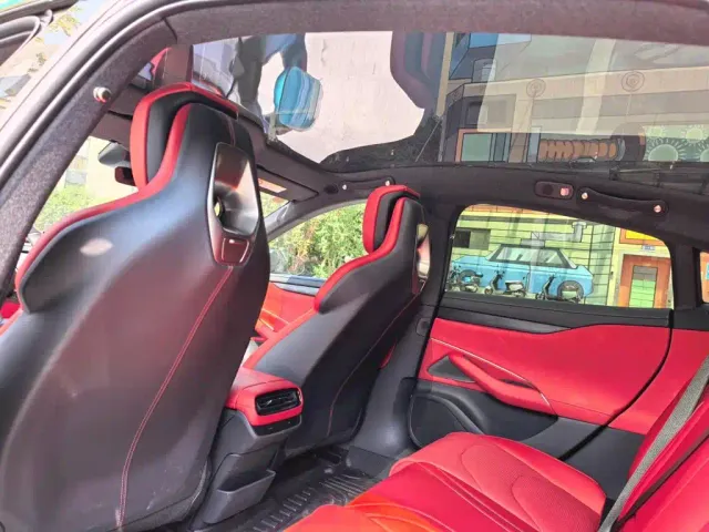 Xiaomi SU7 — Фото автомобиля 14