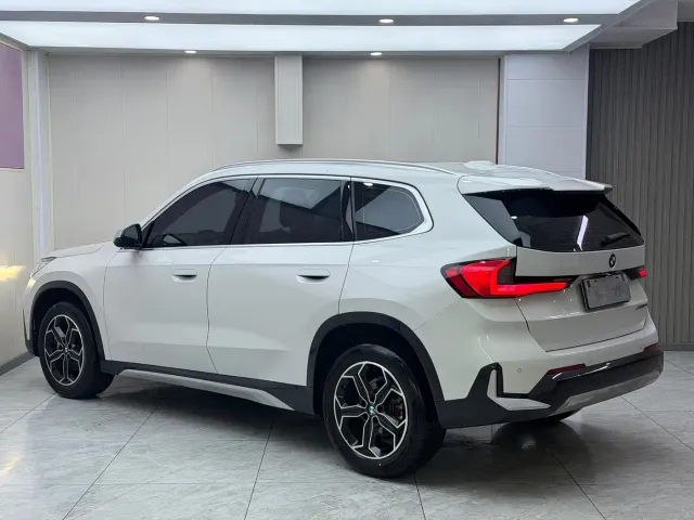 BMW X1 — Фото автомобиля 6