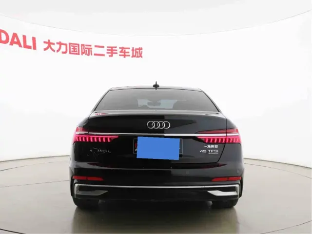 Audi A6L — Фото автомобиля 14