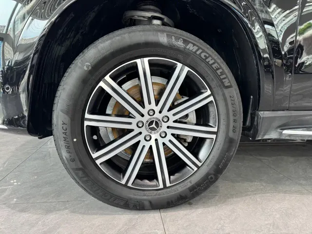 Mercedes-Benz GLE-Class — Фото автомобиля 4