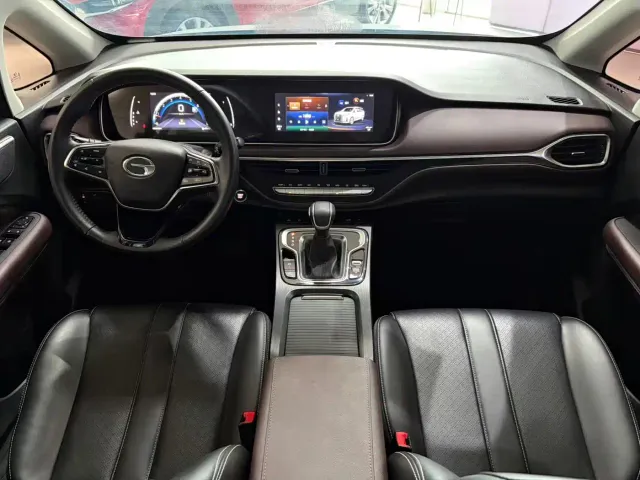 GAC Trumpchi M6 — Фото автомобиля 12