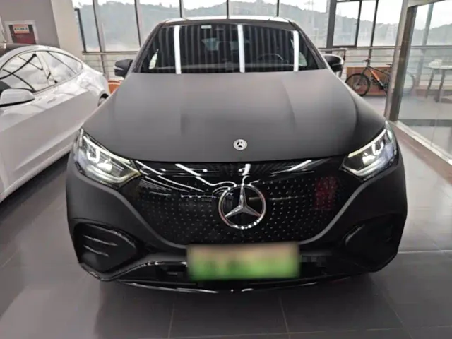 Mercedes-Benz EQE SUV — Фото автомобиля 2