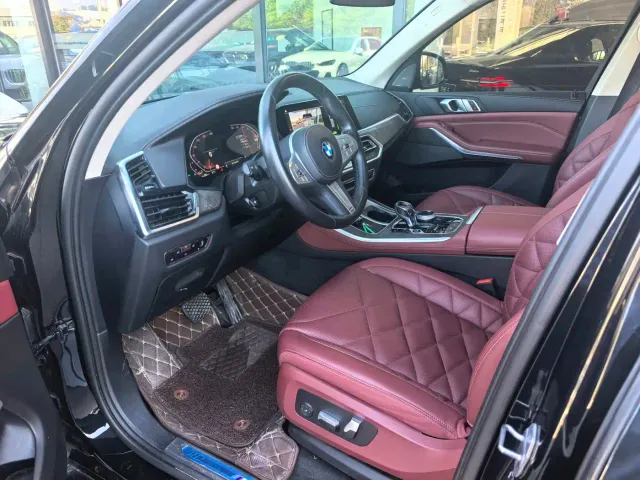 BMW X5 — Фото автомобиля 7
