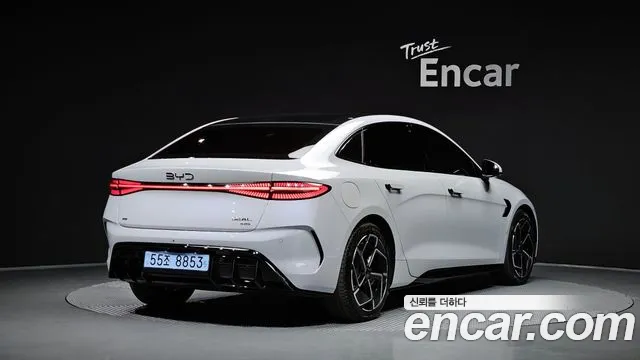 BYD Seal — Фото автомобиля 2
