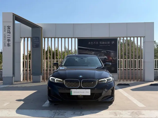 BMW i3 — Фото автомобиля 2