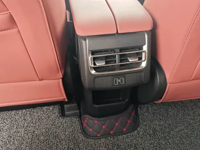Changan CS75 Plus — Фото автомобиля 9