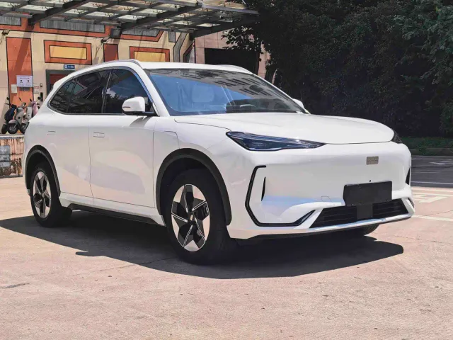 Geely Galaxy E5 — Фото автомобиля 3