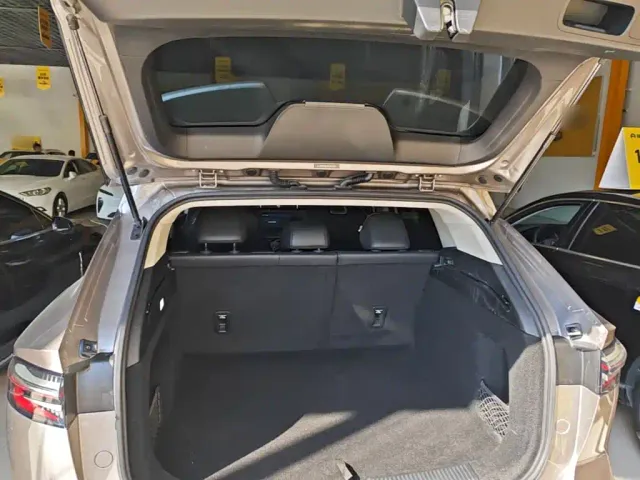 Roewe RX5 — Фото автомобиля 18