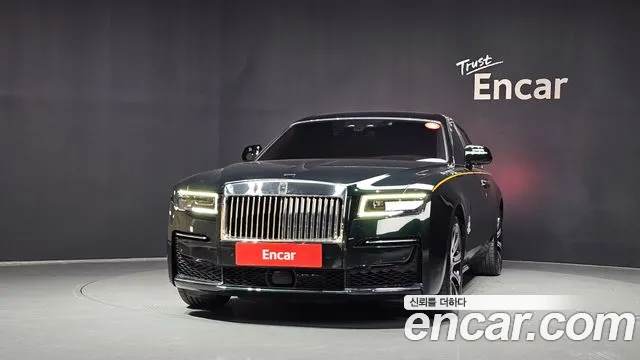 Rolls-Royce Ghost — Фото автомобиля 3