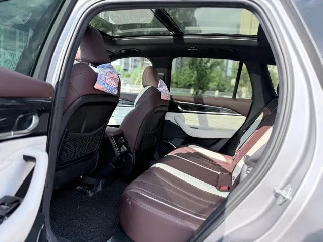 Geely Xingyue L — Фото автомобиля 11