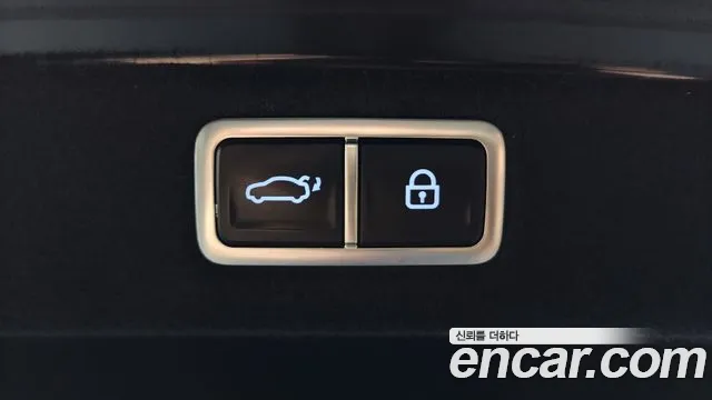 Hyundai Grandeur Grandeur (GN7) 3.5 Бензин 2WD — Фото автомобиля 17