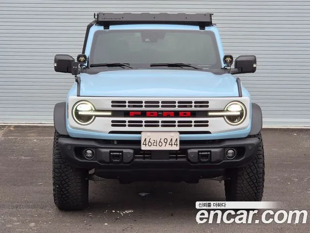 Ford Bronco — Фото автомобиля 2