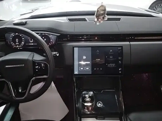 Land Rover Range Rover Sport — Фото автомобиля 9
