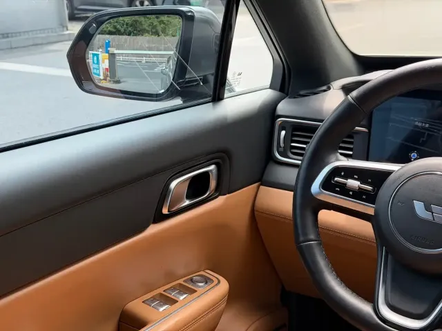 Li Auto ONE — Фото автомобиля 14