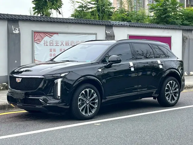 Фотография автомобиля — Cadillac XT5