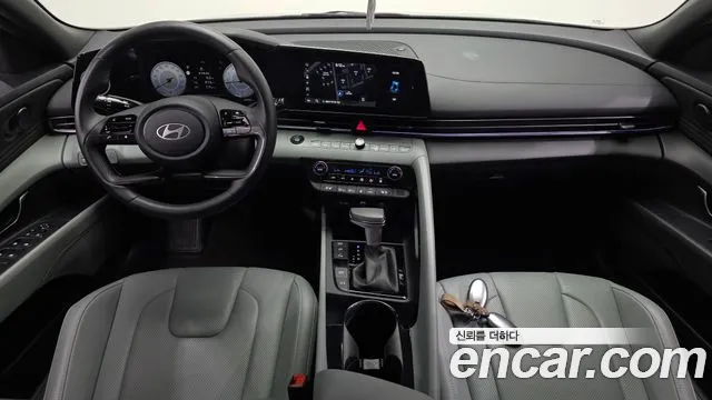 Hyundai Avante CN7 — Фото автомобиля 10
