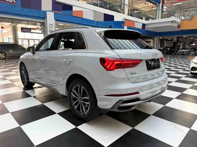 Audi Q3 — Фото автомобиля 17
