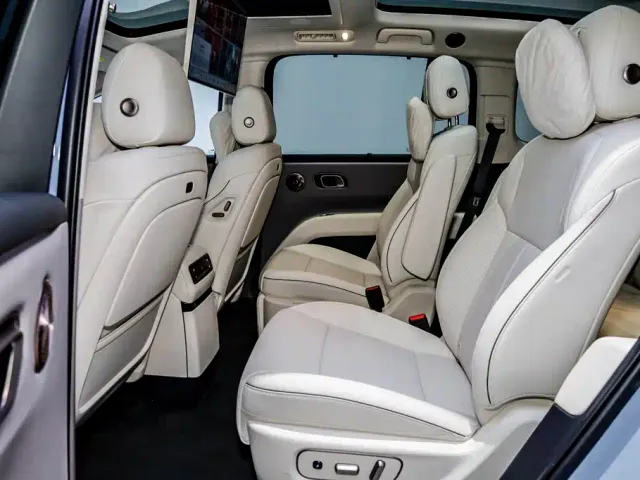 Li Auto Li i8 2025 Standard Edition — Фото автомобиля 12