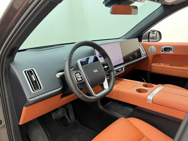 Li Auto L6 — Фото автомобиля 15