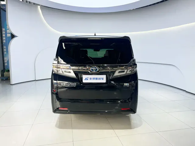 Toyota Vellfire — Фото автомобиля 11
