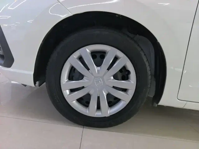 Honda Fit — Фото автомобиля 22