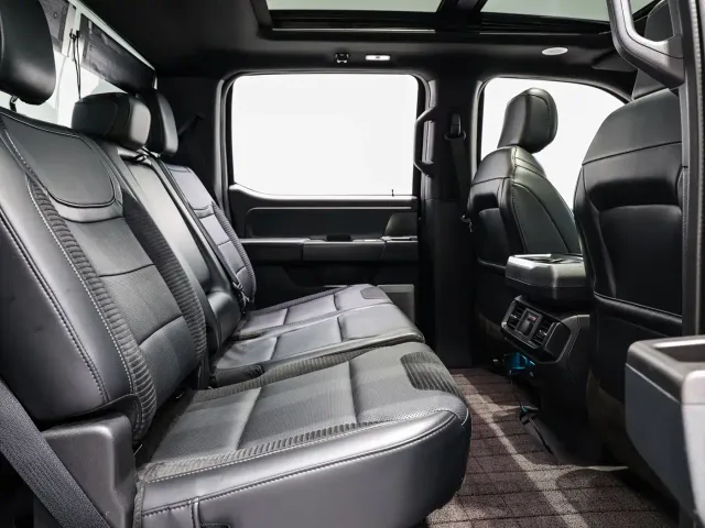 Ford F-150 Raptor — Фото автомобиля 11