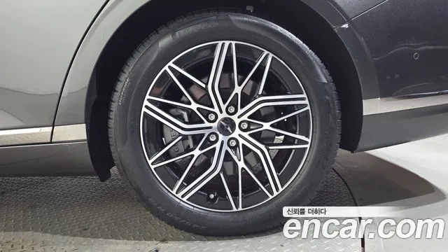 Genesis G90 RS4 — Фото автомобиля 6