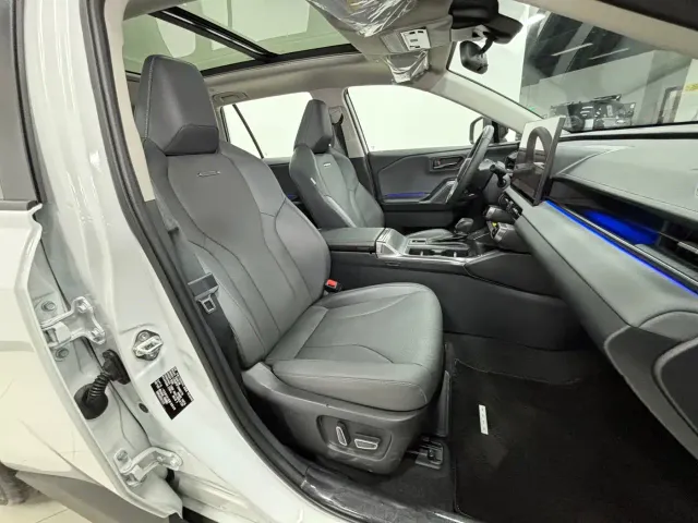 Toyota RAV4 — Фото автомобиля 10