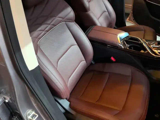 Geely Jiaji — Фото автомобиля 3