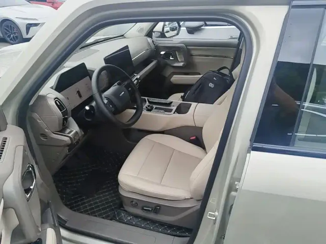 Haval Big Dog — Фото автомобиля 11