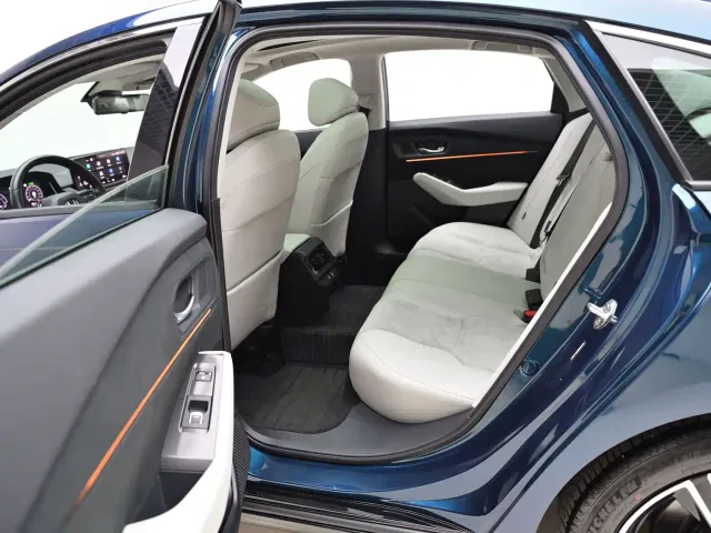 Honda Accord — Фото автомобиля 13