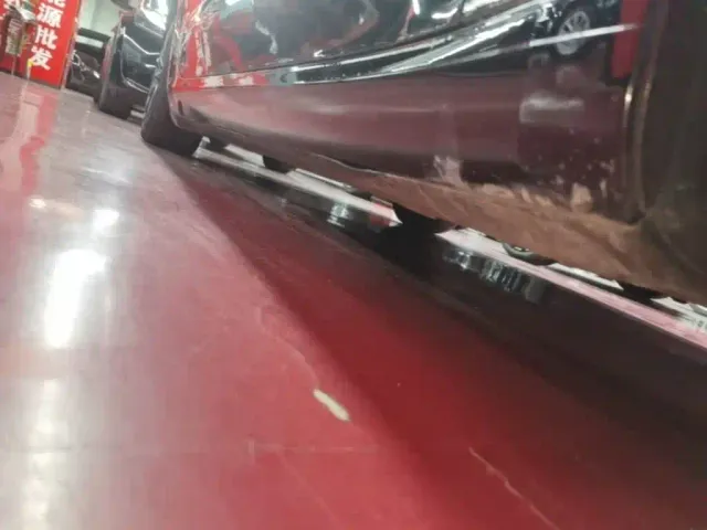 Tesla Model 3 — Фото автомобиля 20