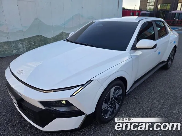 Фотография автомобиля — Hyundai Avante (CN8)