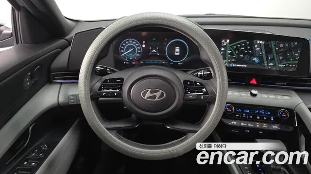 Hyundai Avante CN7 — Фото автомобиля 14