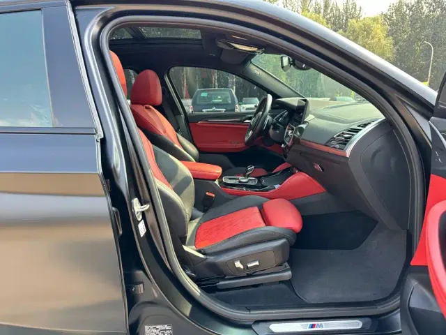 BMW X4 M40i — Фото автомобиля 14
