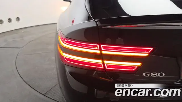 Genesis G80 Бензин 2.5 турбо AWD — Фото автомобиля 23