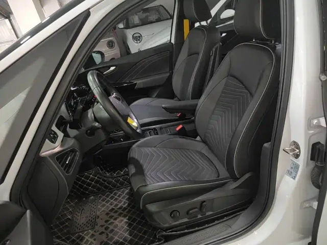 Volkswagen ID.3 — Фото автомобиля 14