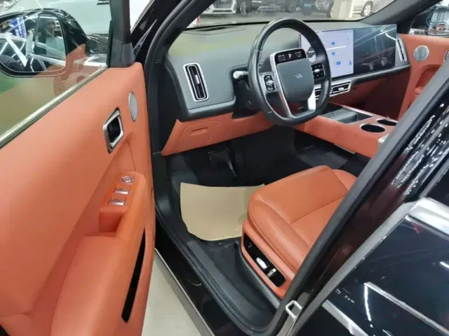 Li Auto L7 — Фото автомобиля 15